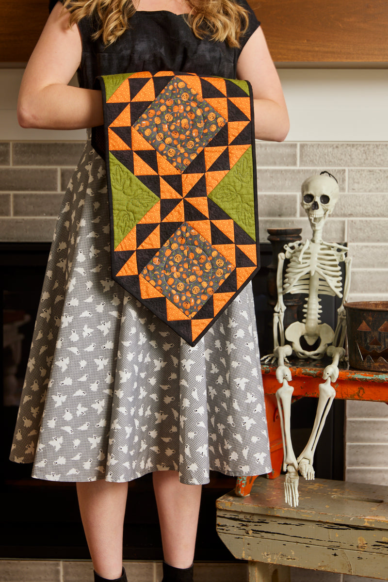 Halloween Delight Runner Buttermilk Basin